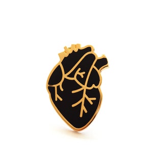 Anatomisches Herz Pin, Pin, Herz Pin, Emaille Pin, Pin Abzeichen, schwarz und Gold, schwarzes Herz, Anstecknadel, Hochzeitsgeschenk, Herz Brosche, RockCakes Bild 1