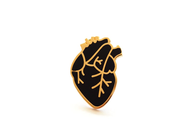 Anatomisches Herz Pin, Pin, Herz Pin, Emaille Pin, Pin Abzeichen, schwarz und Gold, schwarzes Herz, Anstecknadel, Hochzeitsgeschenk, Herz Brosche, RockCakes Bild 1