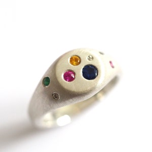 Candy Signet Ring in Recycled Silver and Precious Stones