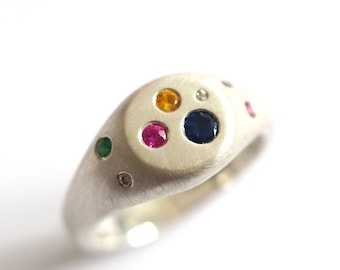 Candy Signet Ring in Recycled Silver and Precious Stones