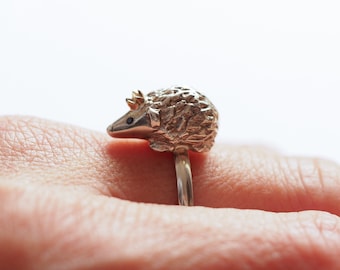 Hedgehog Ring / Recycled Sterling Silver / Black Diamond Eyes / Recycled 9ct Yellow Gold Crown / RockCakes