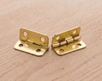Juego de pequeñas bisagras rectangulares doradas – Herrajes metálicos clásicos para mini joyeros 19 x 16 mm