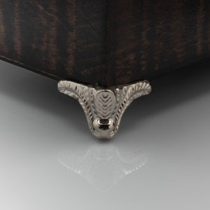 Gambe in metallo argentate in miniatura, gambe per scatole portagioie, piedini per scatole, protezioni per angoli, decorazioni in metallo, gambe per scatole, piccoli piedini in ottone, decorazioni per mobili