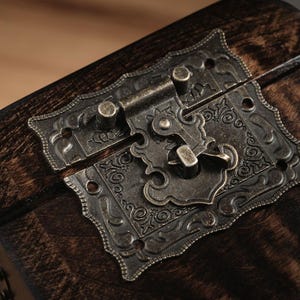 Small Brass Latch for Wooden Jewelry or Keepsake Boxes / Vintage Buckle Lock / Ornate Metal Lock for Box / Unique Latches for Storage Chests