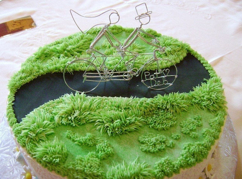 Personalized Tandem Bike Riders Wedding Cake Topper // Bicycle Wedding Gift image 5