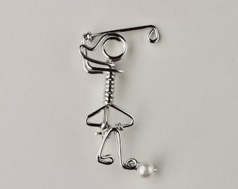 Golf Lady Brooch // Gift for Golfers // Gifts for Mom, Grandmother, Daughter, Girlfriend, BFF