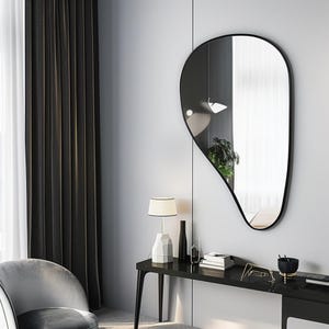 Asymmetrical wall mirror. Model Bİ