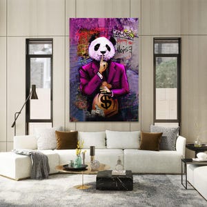 Quadro su tela in stile graffiti raffigurante un panda in giacca e cravatta che tiene in mano un sacco di soldi con la citazione "Lascia che il tuo successo faccia rumore" per l'ufficio o la casa.