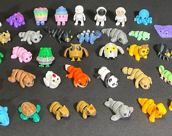 3D Printed Surprise Mystery Bags with Mini Flexi Fidget Animals and Characters - Mystery Bag Surprise - Stress Fidget - Mini Figures