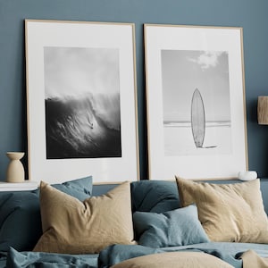 2er Set Nazaré Portugal Surf Poster - Minimalistische Surf Art Prints - Surf Poster Set - Schwarzweiße Prints für Big-Wave-Fans