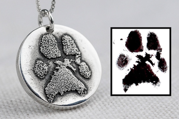 Glow In The Dark Paw Print Necklace - Fanduco