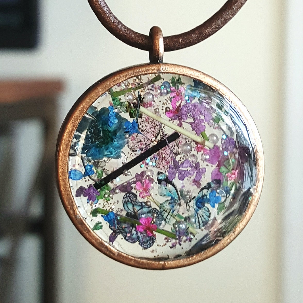 Flower Drop Pendant UV Resin DIY Kit – Jewelry Made by Me