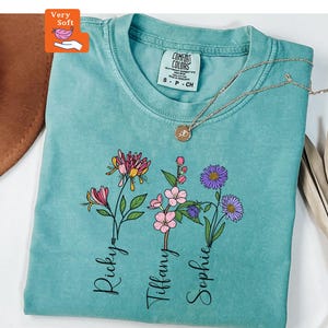Grandma Shirt with Custom Birth Flowers and Names, Custom Birth flower Tee, Personalized Birthday Shirt, Mothers Day Shirt, Mama&#39; Garden Tee