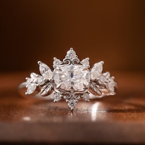 Anillo de compromiso vintage con moissanita y diseño floral en oro blanco de 14 quilates, regalo de joyería nupcial único