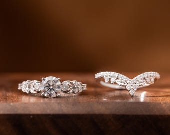 Moissanite Leaf Ring Set: Nature Inspired Wedding Jewelry