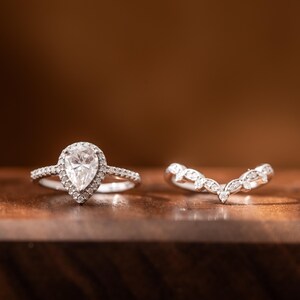 Pear Moissanite 14K Gold Engagement Ring Set: Vintage Diamond Wedding Band