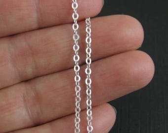 スターリングシルバーチェーン - 丈夫なフラットケーブルチェーン、バルクチェーン、未仕上げチェーン - 2.3 mm (20 フィートまたは 240 インチ) - 10% 割引 - SKU:101051