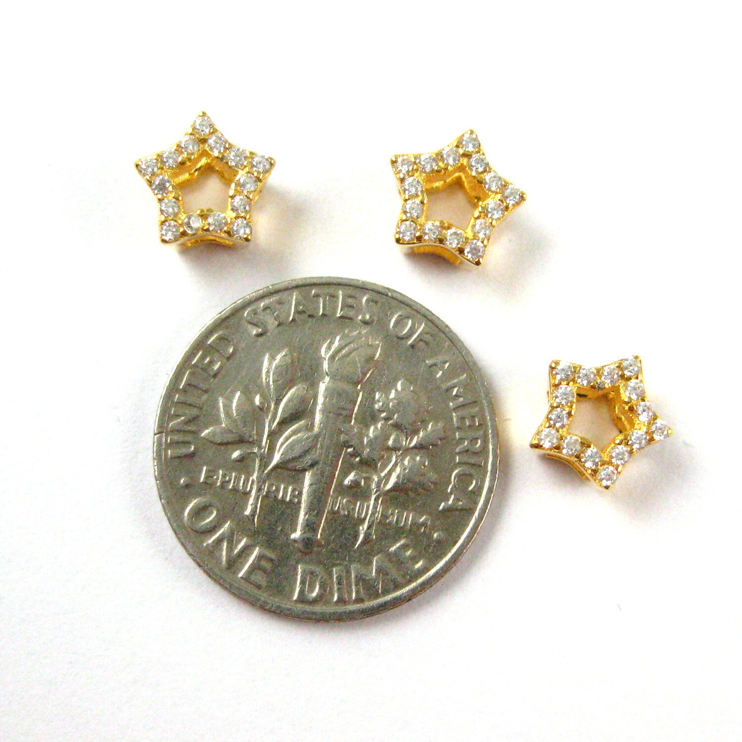 925 Ciondolo In Argento {925} Con Micro Pavé Di Zirconi Cubici Timone Vero Placcato Oro 18k 925 Ciondolo In Argento {925} Con Micro Pavé Di Zirconi Cubici Timone Vero Placcato Oro 18k