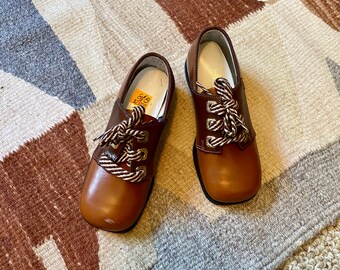 Oxfords 12.5 Size Kids Children Shoes 1970s Black and Burgundy Vintage Boys Girls Shoes Non Slip Sole 70s Deadstock Kids Leather Shoes
