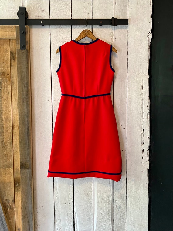 Vintage 60s Mod Red Navy Blue Trim Sheath Dress b… - image 10