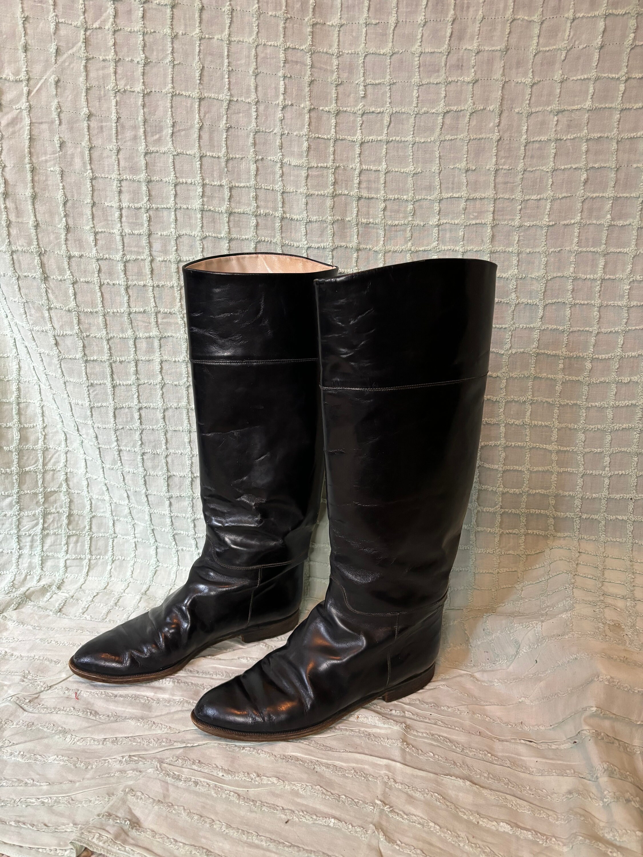 Vintage 90s Black Shiny Minimalist Leather Knee High Flat Vintage 90s Black Shiny Minimalist Leather Knee High Flat
