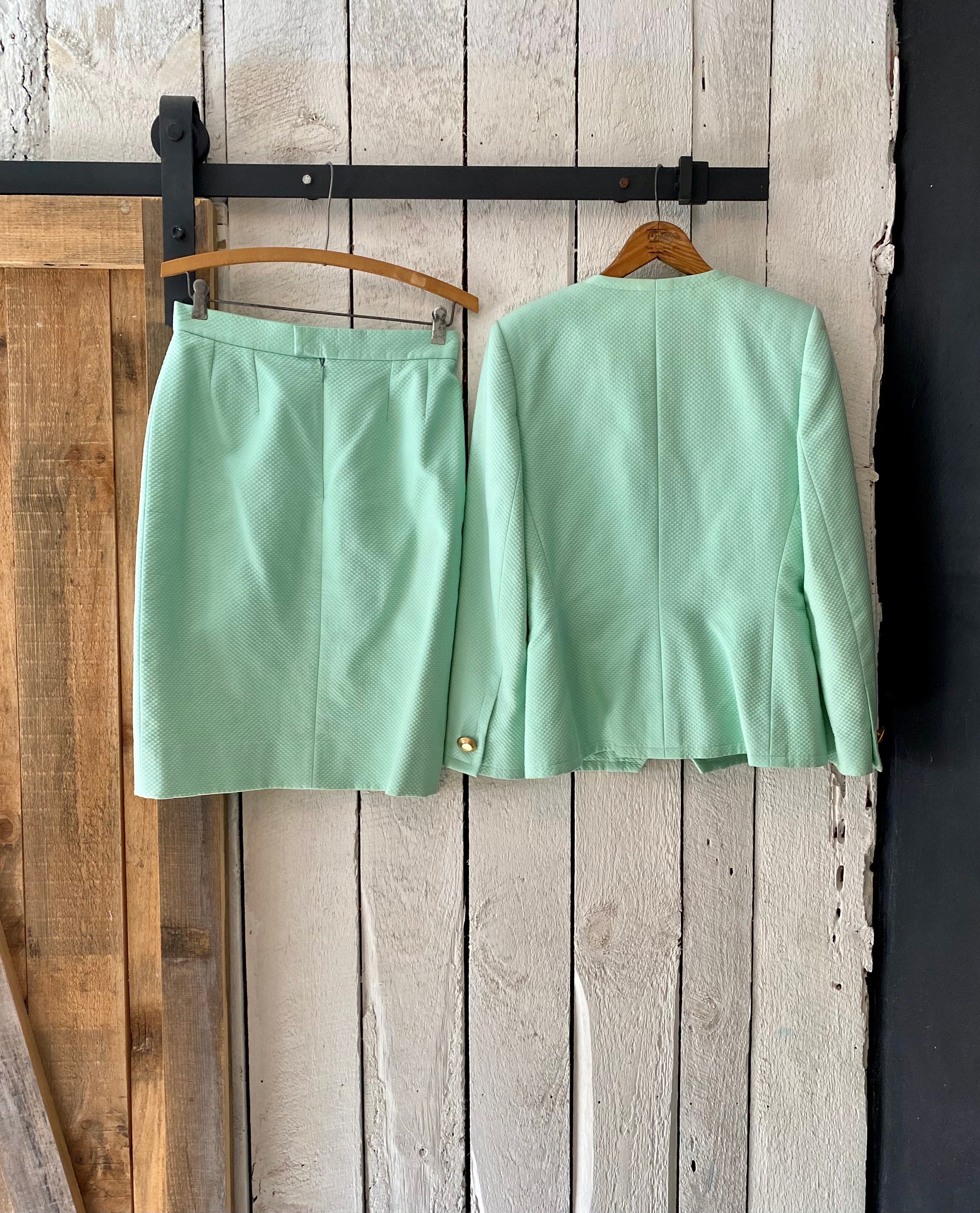 Vintage 80s Sea Foam Green Textured Cotton Brass Button Vintage 80s Sea Foam Green Textured Cotton Brass Button