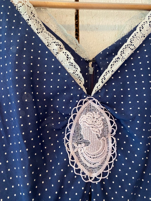 Vintage 70s Navy Blue White Crochet Lace Cameo Po… - image 7