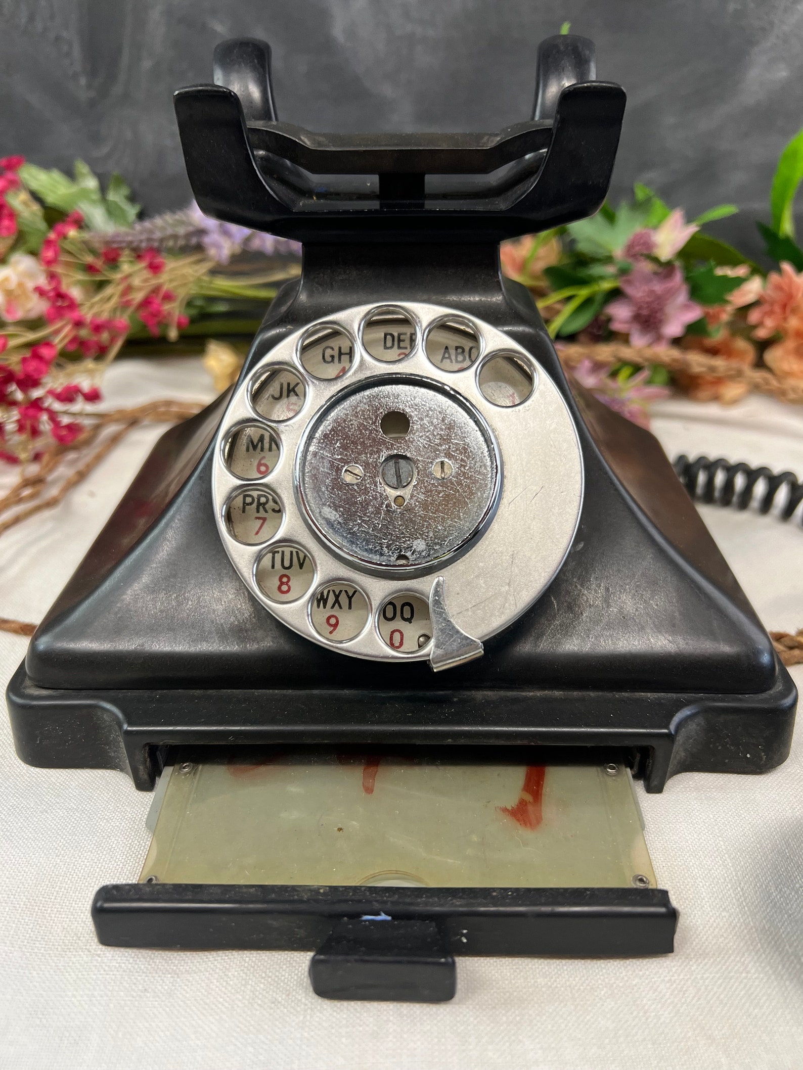 Téléphone originl GPO modèle 746 de 1972 en rouge:: courroie de