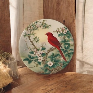 Roter Vogel Bone China Teller: Dekoratives Geschirr im Vintage-Stil
