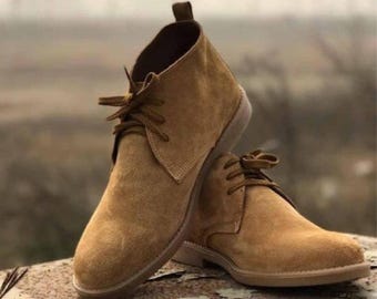 Handgemaakte camel suède schoenen – lichtgewicht vrijetijdslaarzen voor heren