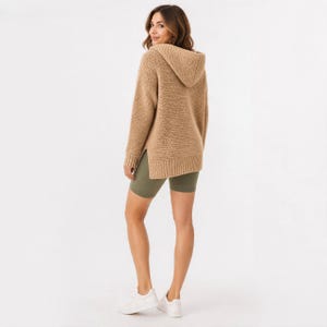 Molde de crochê em PDF para moletom com capuz "Cozy Home", modelo oversized, tamanhos do XS ao 4X/5X.