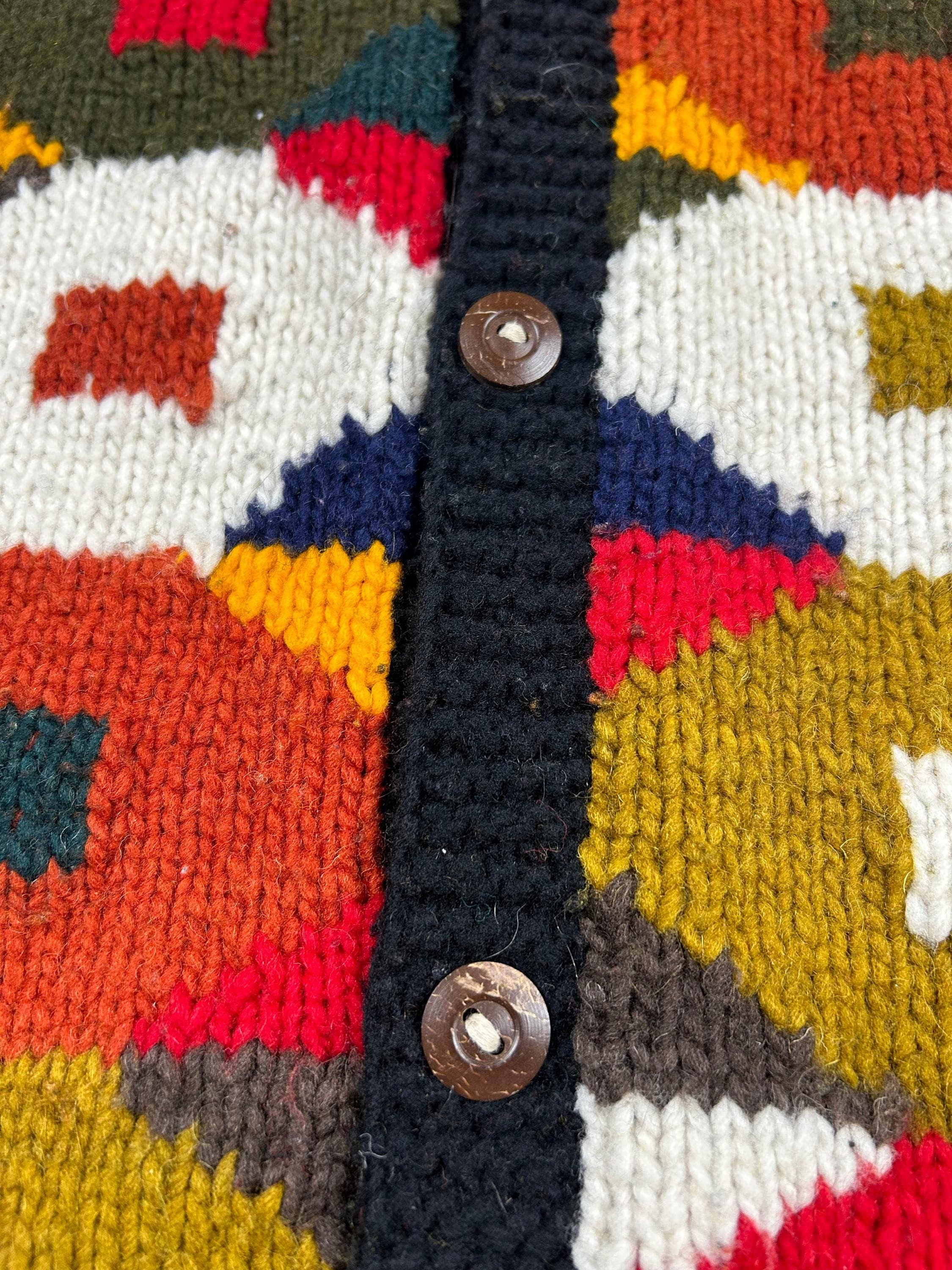 Vintage Tejidos Ecuador Hand Knit Circle Pattern Heavy Wool 