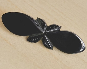 Antique Victorian Small Whitby Jet Mourning Brooch With Dainty Petal Shapes Free Shipping