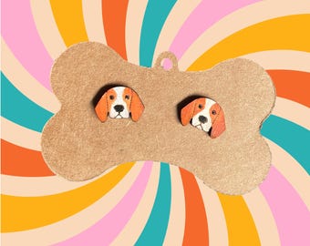 Orecchini a bottone Beagle: legno dipinto a mano, perni ipoallergenici