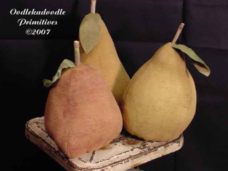 Primitive Three Types Of Pears Bowl Filler Christmas Cupboard Tucks Pattern image 2