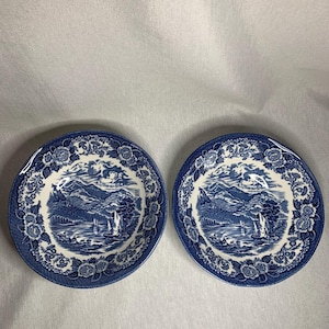 Vintage Pair Of Lochs Of Scotland Royal Warwick England Serving Bowls