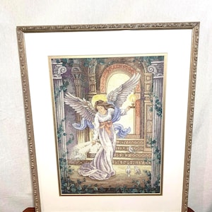 Bordado de punto de cruz del Ángel del Milenio enmarcado de estilo vintage