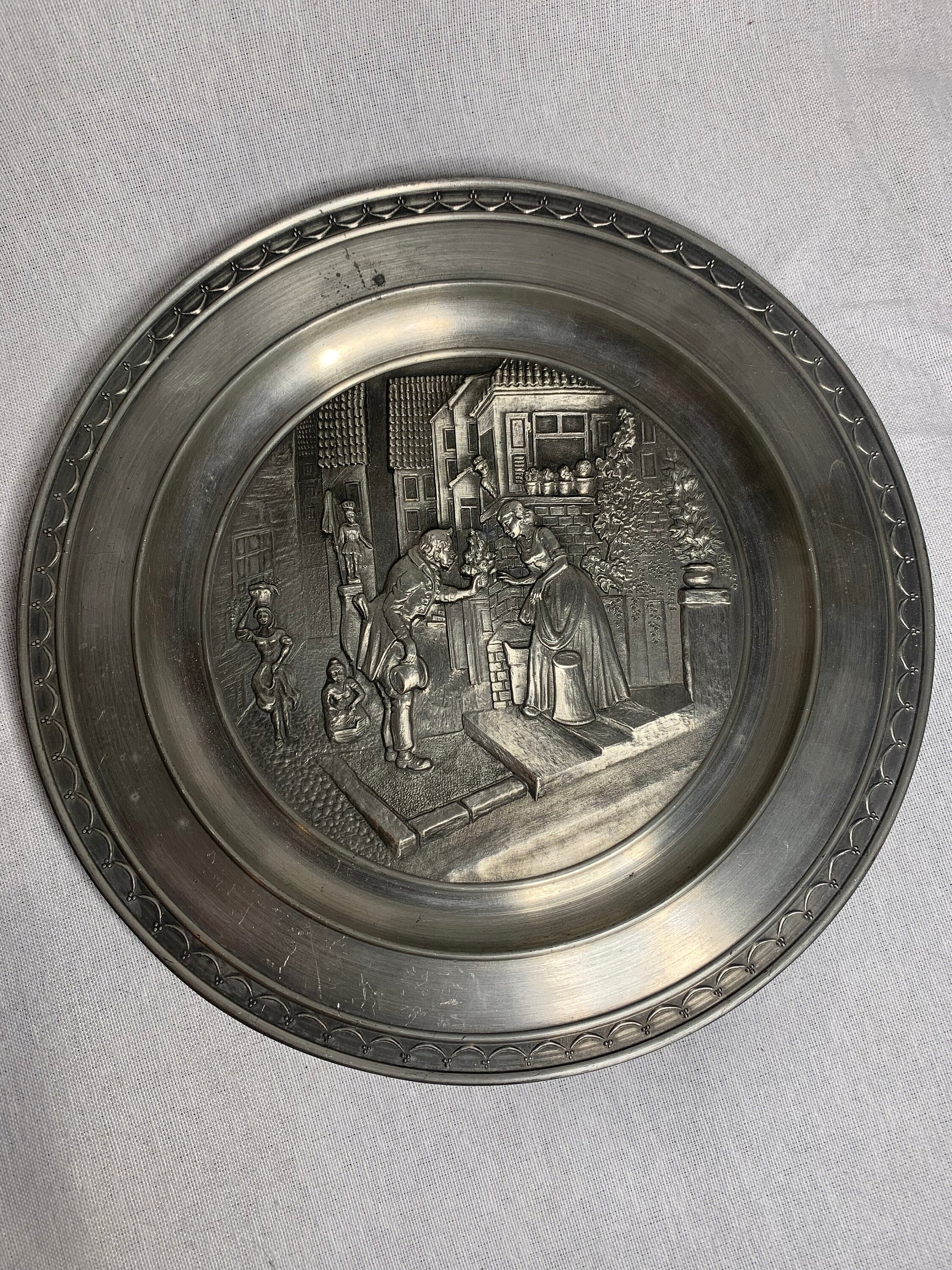 ヴィンテージドイツ製ピューター製壁掛け/プレート SKS Zinn - Etsy 日本