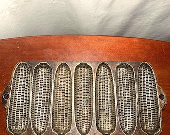 Vintage Cast Iron Cornbread Mold 7pc