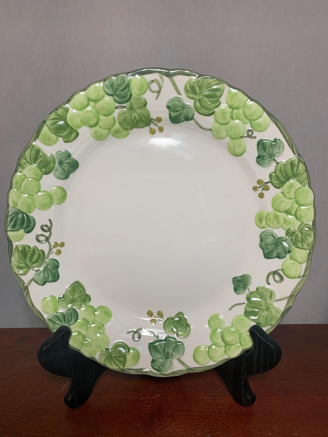 Vintage Set of Eight 1960's Metlox Poppy Trail Grape Arbor Green