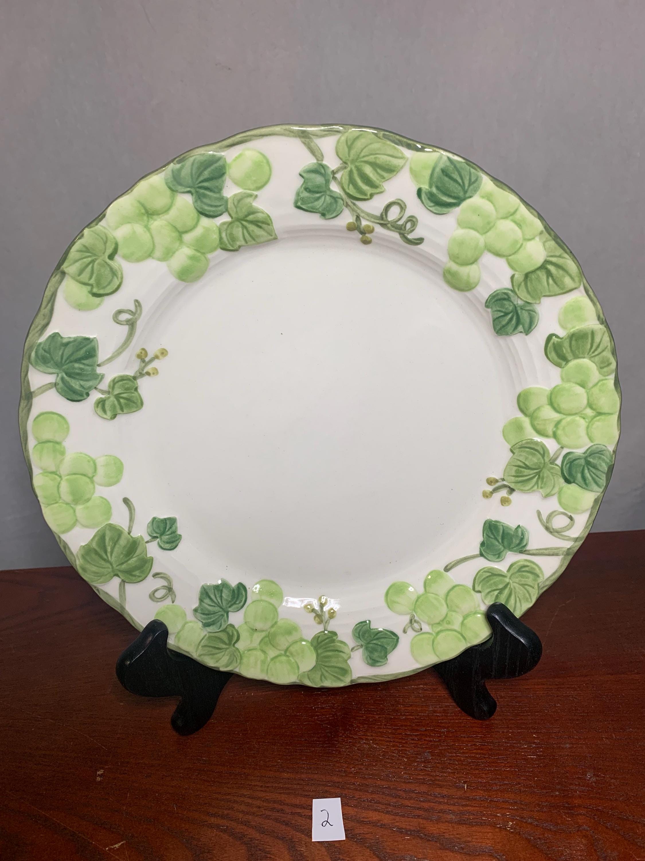 Vintage Set of Eight 1960's Metlox Poppy Trail Grape Arbor Green