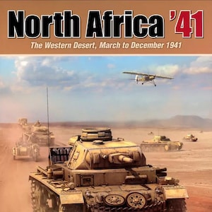 Può includere: Una copertina di gioco da tavolo che presenta una scena del deserto con un carro armato Panzer tedesco in primo piano e un piccolo aereo che vola sopra. Il titolo del gioco è "North Africa '41" e il sottotitolo è "The Western Desert, March to December 1941".