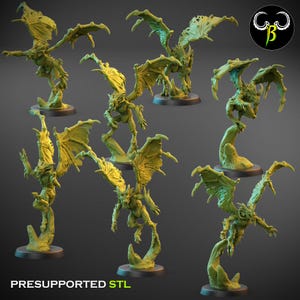 Peut inclure: Plusieurs figurines de démons verts ailés, présentées dans différentes poses. Chaque figurine possède des ailes détaillées et repose sur un petit socle. Le texte "PRESUPPORTED STL" est visible. Un logo avec les lettres "GB" est en haut à droite.