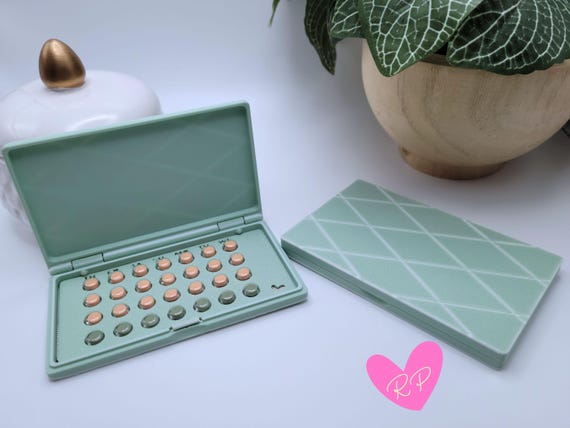 Light Green Diamond Pattern Custom Birth Control Pill Case, Mint, Sea, 3D Printed Hard Plastic, Cute Compact Pill Box, Travel Pill Organizer