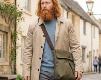 Waxed Canvas Messenger bag in Army Green  | MODULAR