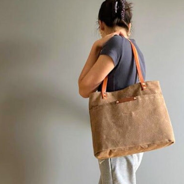 MiLETOS - Medium Waxed Canvas Tote - Caramel - Waterproof Tote - Simply Tote Bag - Waxed Shoulder Bag - dark beige