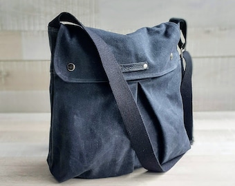 Gewachste Canvas Messenger Bag in Kohle schwarz | Modulare