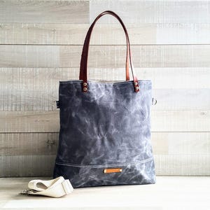 Waxed Canvas Tote Bag in Grey | Milano