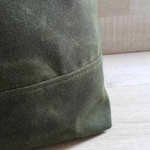 Waxed Canvas Tote Bag in Dark Forest Green Milano image 3