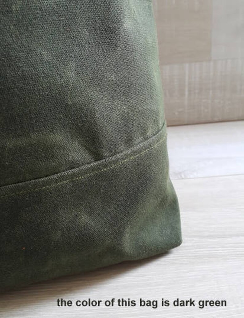 Waxed Canvas Tote Bag in Dark Forest Green Milano image 3